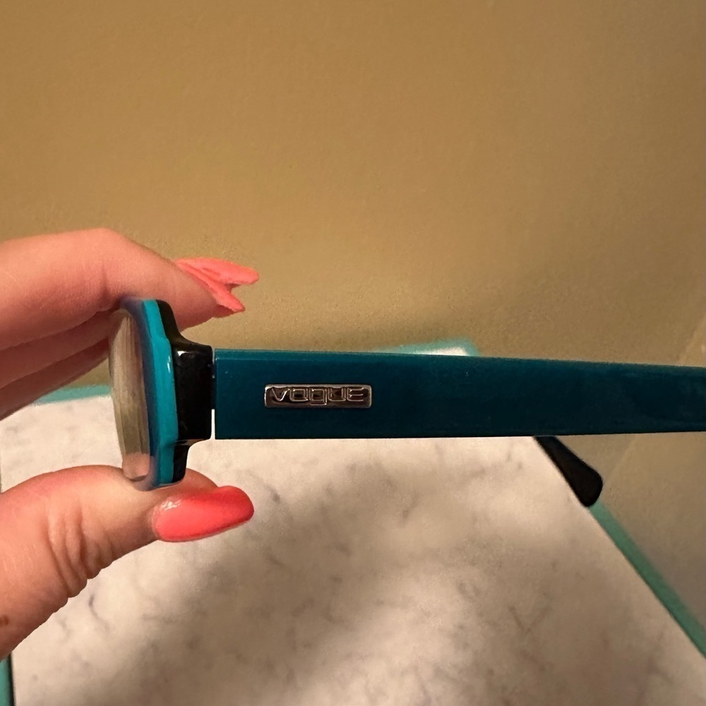 Vogue Made In Italy Turquoise Frame Eyewear - Picture 4 of 8